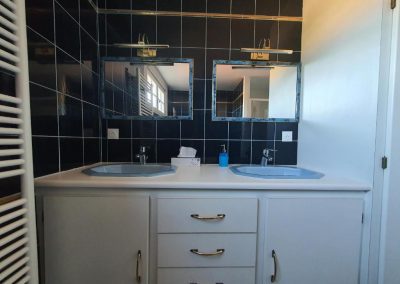 Salle de bains des chambres d'hôtes du Pressoir de Marsac en Charente